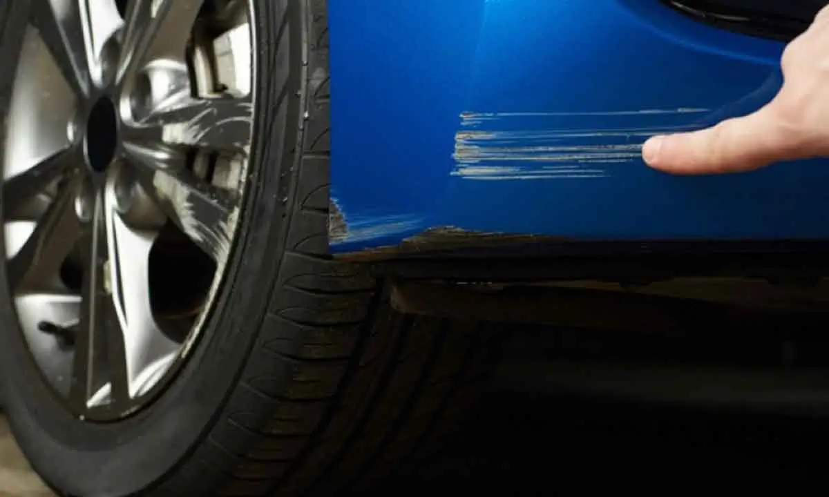 ورشة سمكرة نيسان